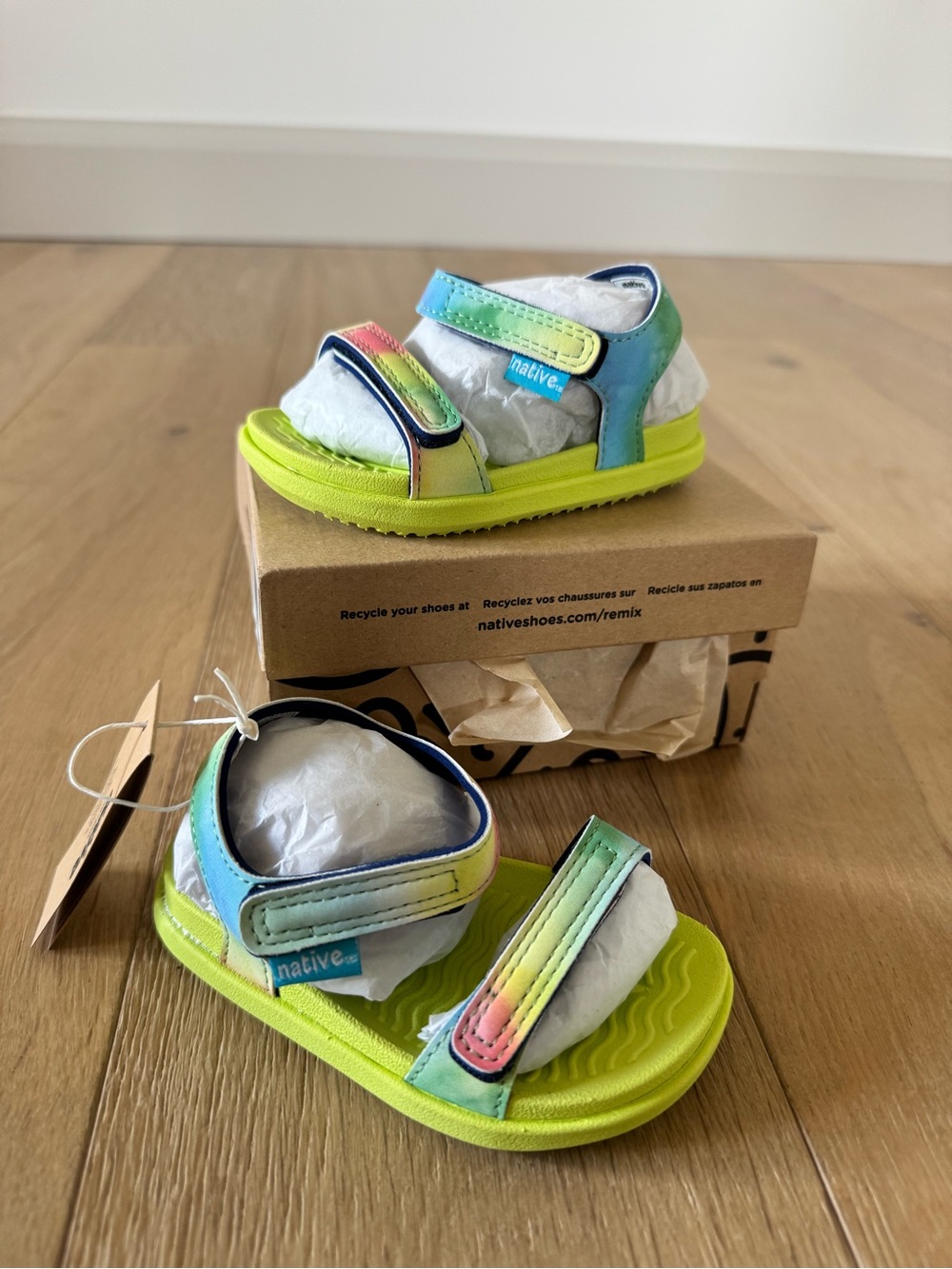 Native Charley Toddler Sandals in lime sugarlite print